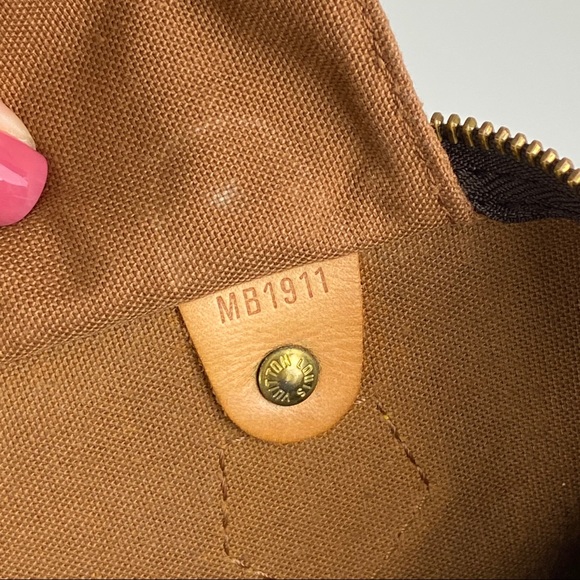 LOUIS VUITTON Speedy 35 Hand Bag Monogram Canvas - Picture 7 of 16